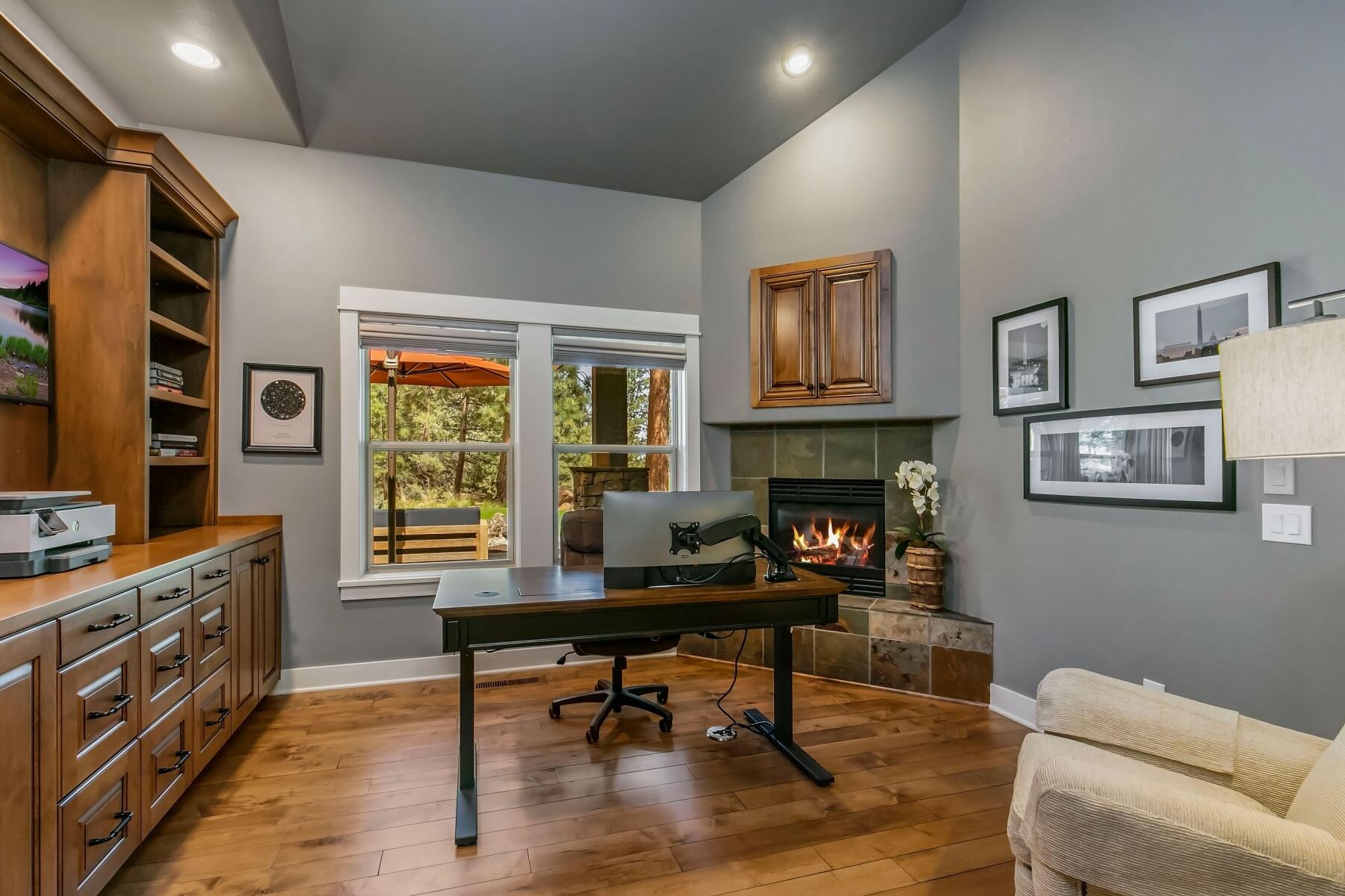 Broken Top - Residential