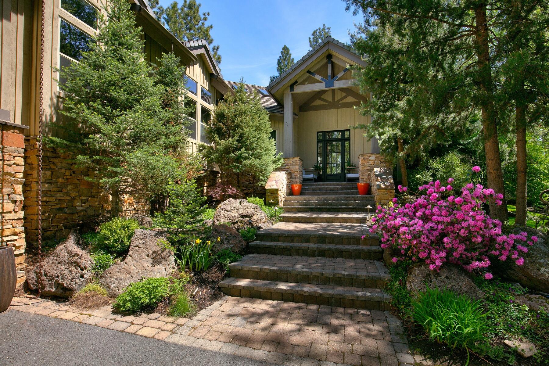 Broken Top - Residential