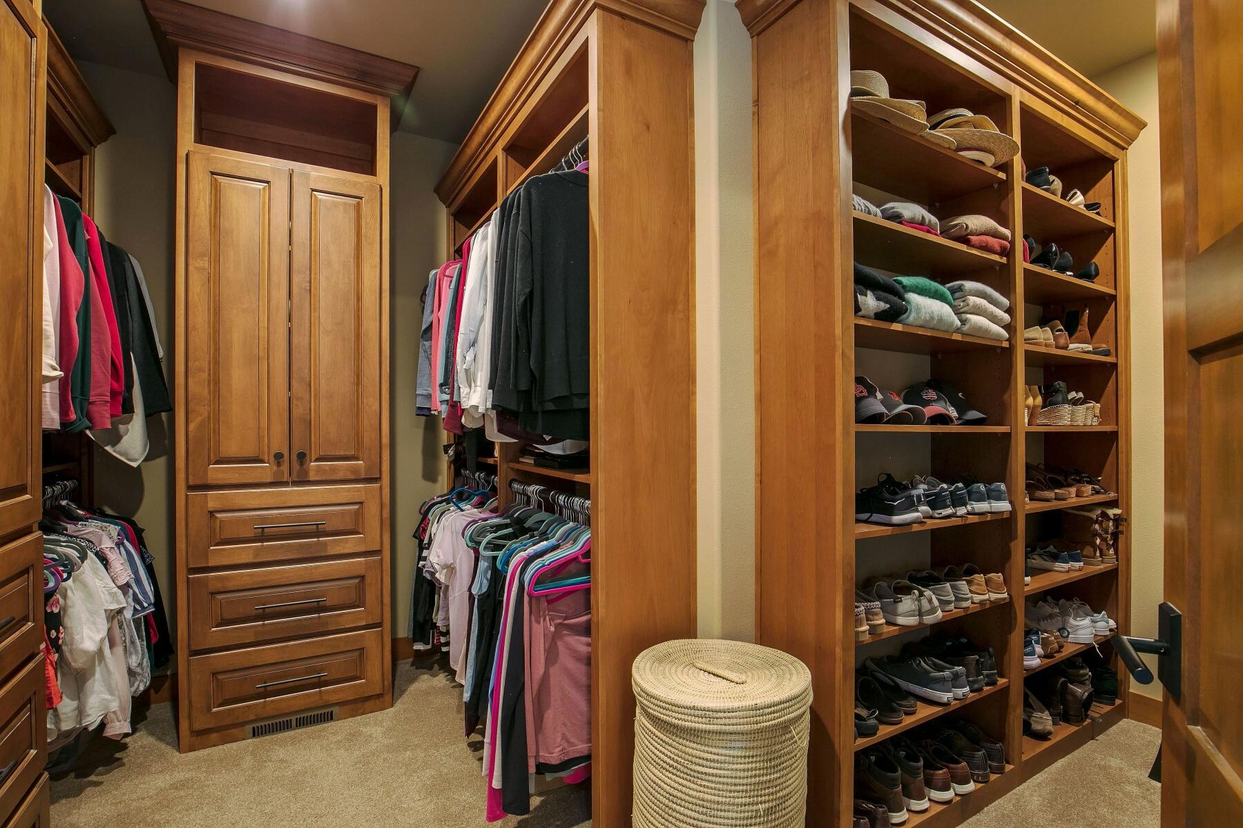 Broken Top - Residential