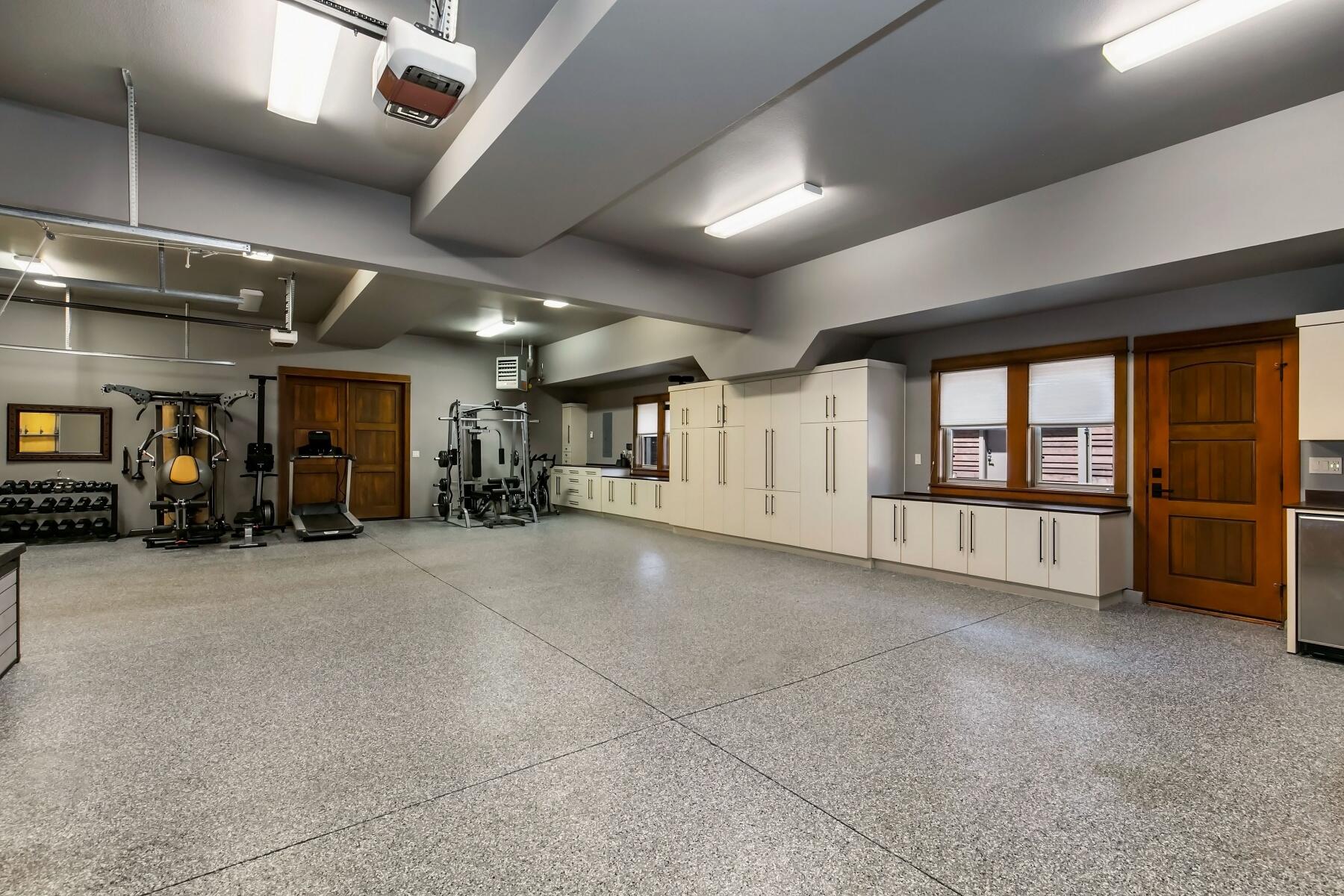 Broken Top - Residential