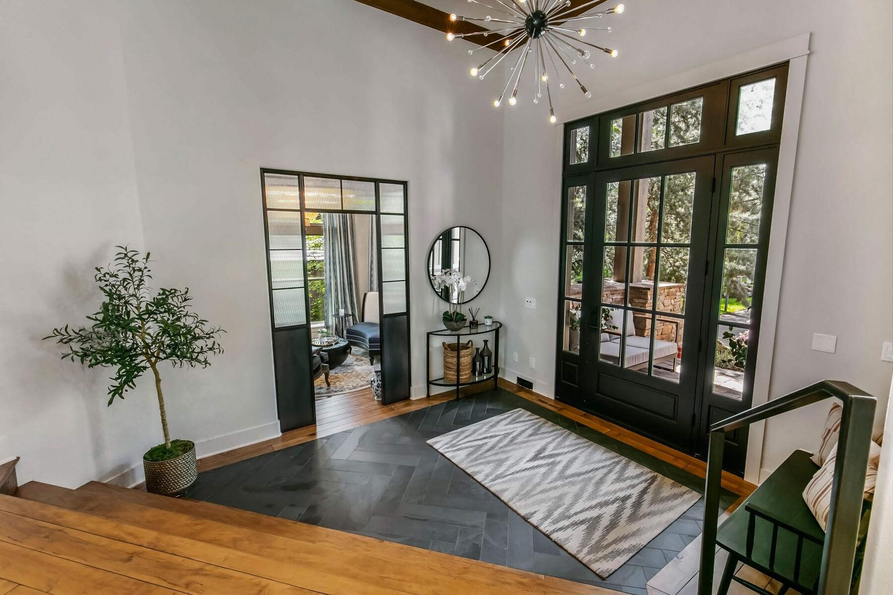 Broken Top - Residential