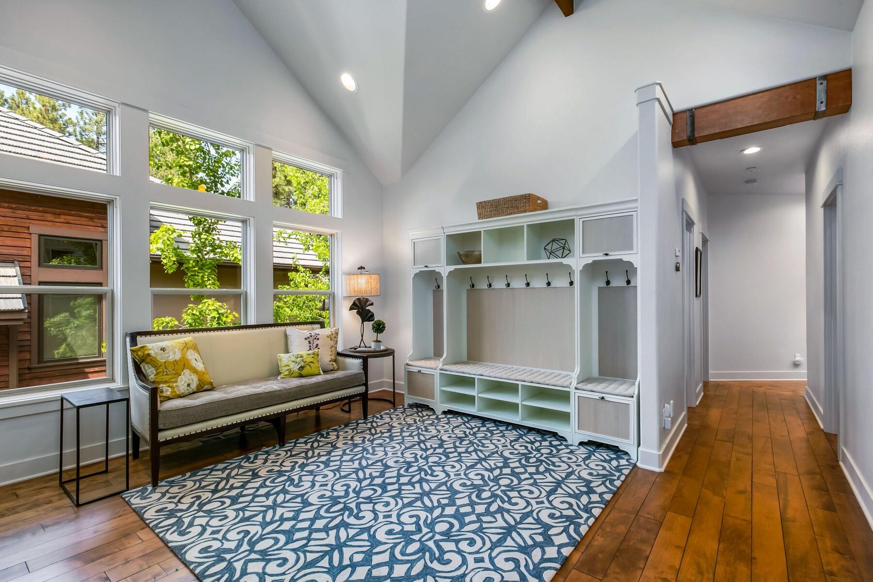 Broken Top - Residential