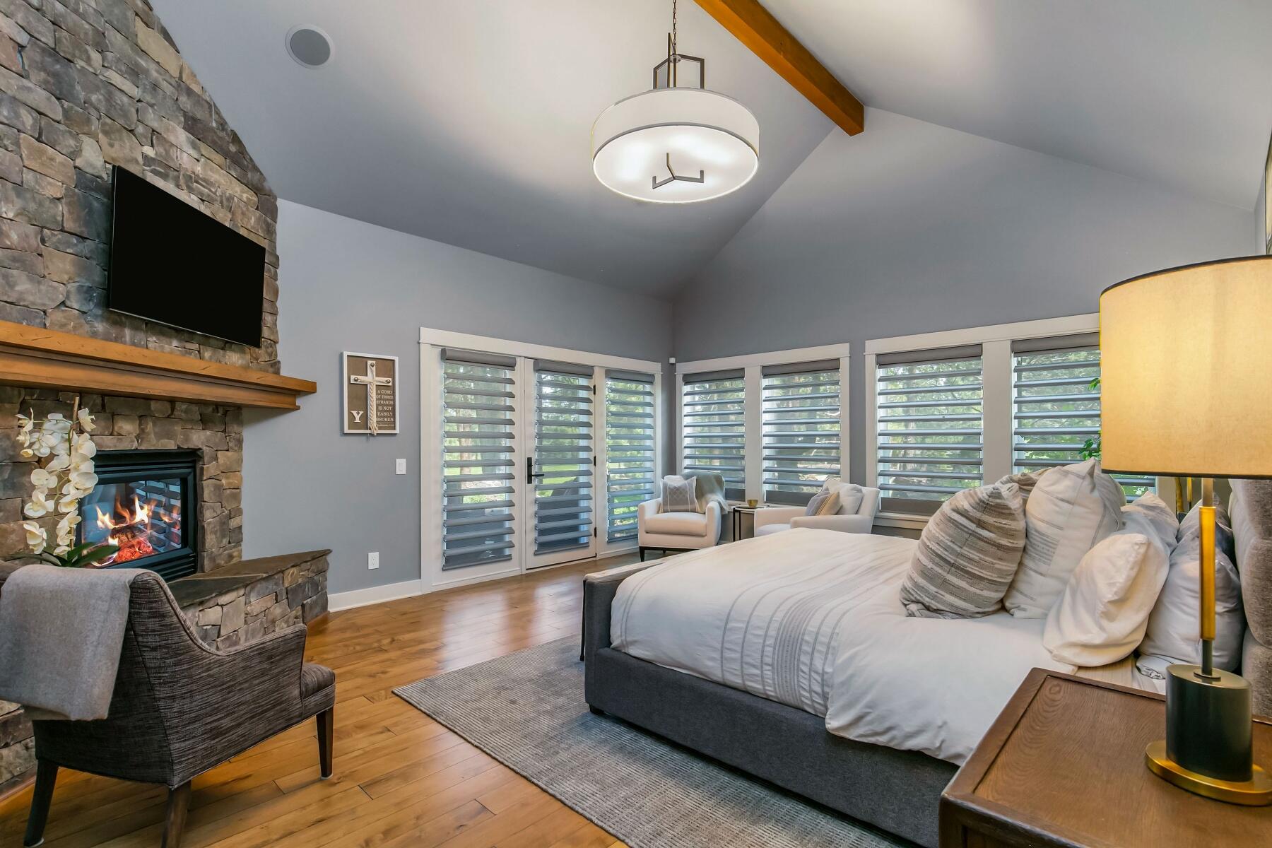 Broken Top - Residential