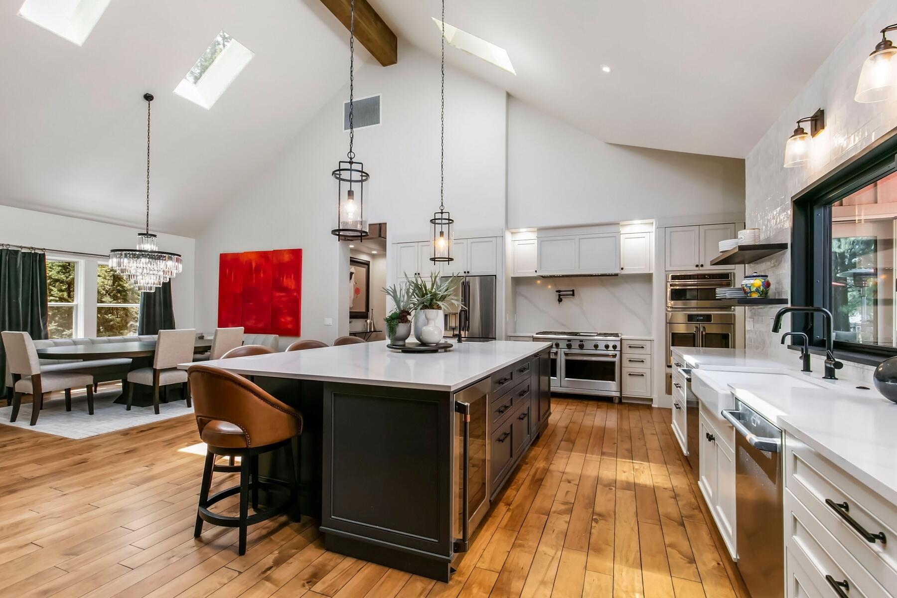 Broken Top - Residential