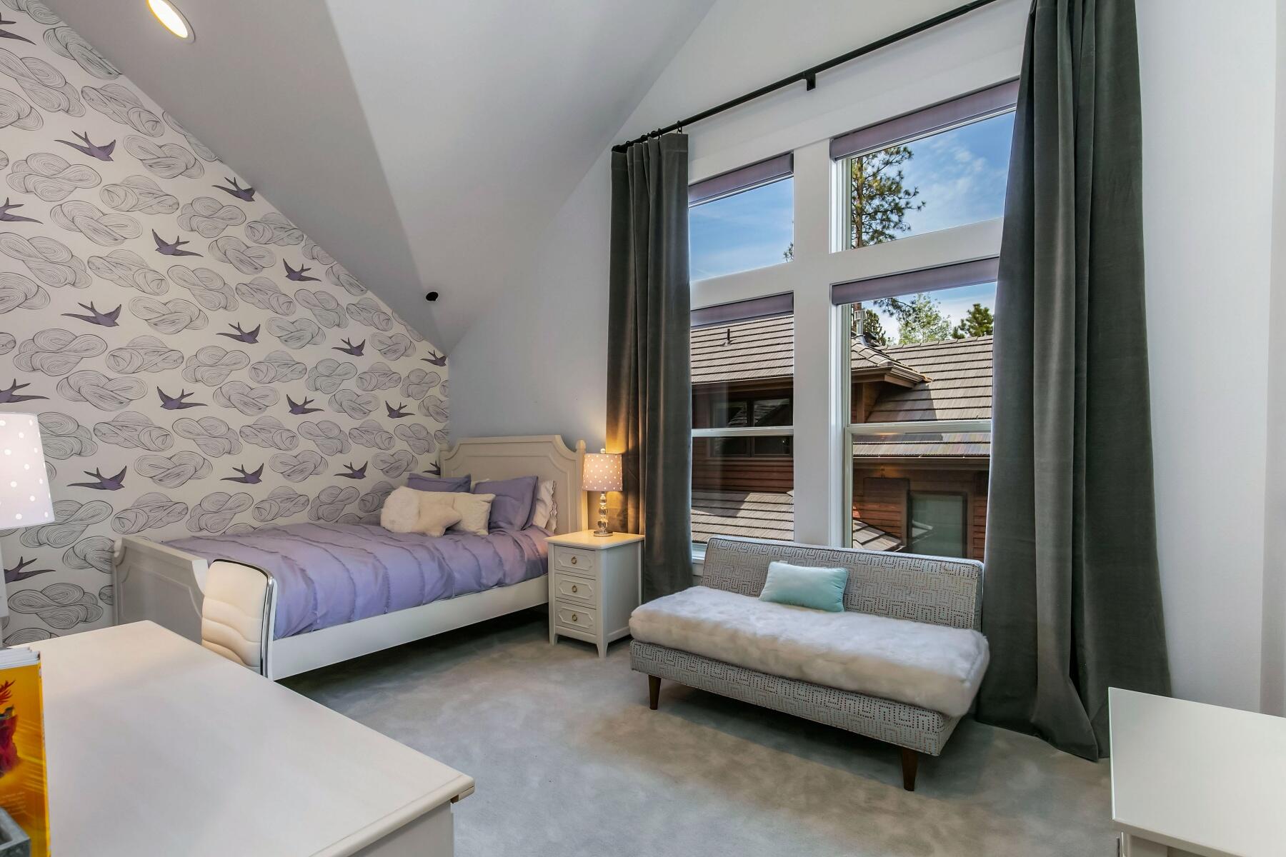 Broken Top - Residential