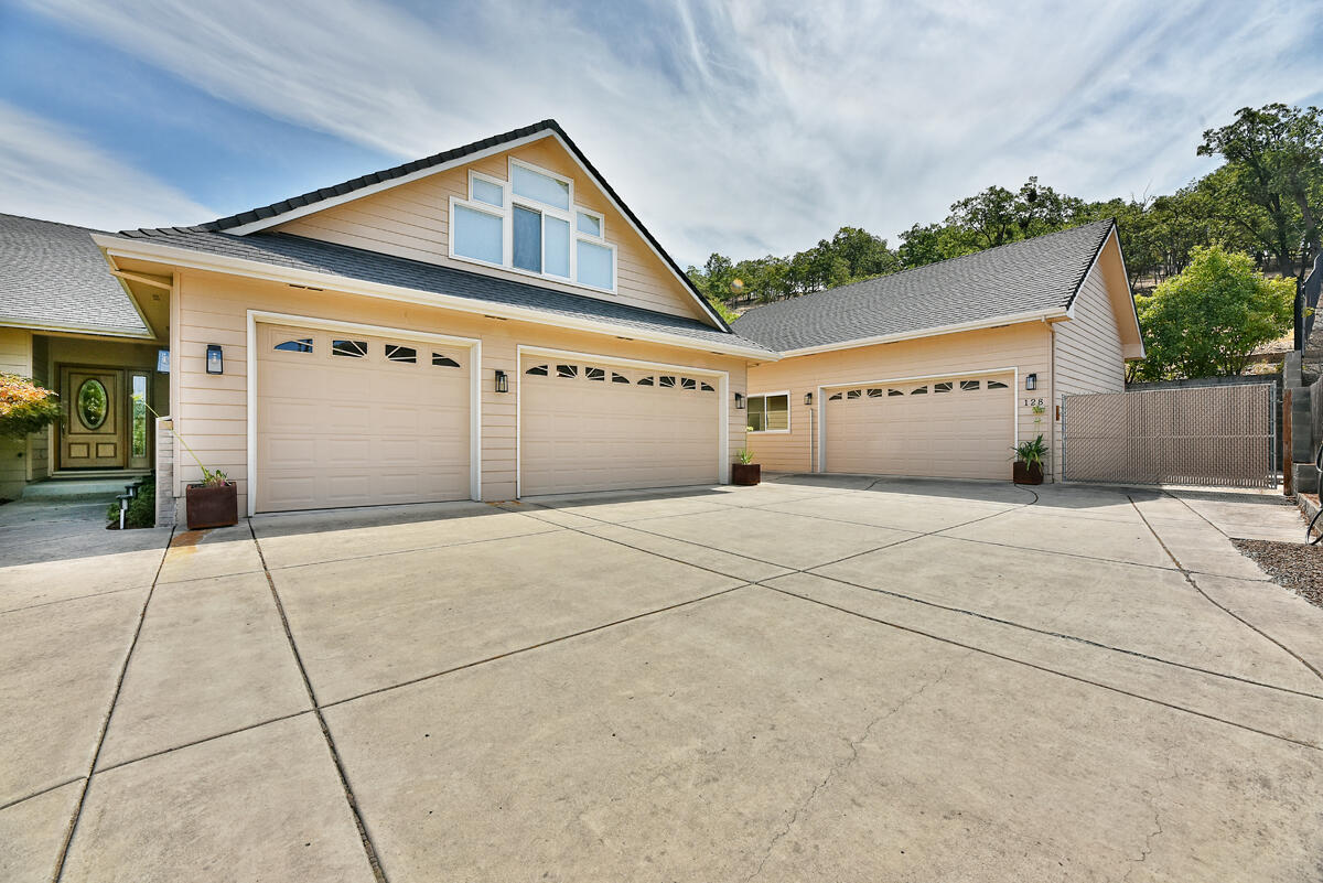 Crystal Heights Phase III - Residential