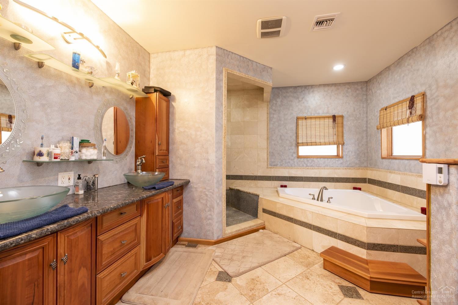 Deschutes RiverWoods - Residential