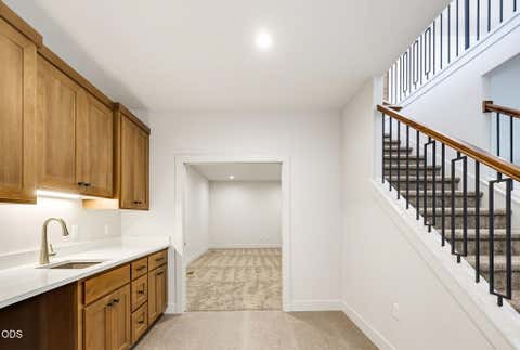 Tiny photo for 5609 Fallbrook Lane, Medford, OR 97504 (MLS # 220227270)