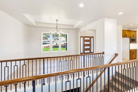 Tiny photo for 5609 Fallbrook Lane, Medford, OR 97504 (MLS # 220227270)