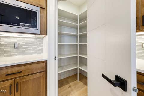 Tiny photo for 5609 Fallbrook Lane, Medford, OR 97504 (MLS # 220227270)