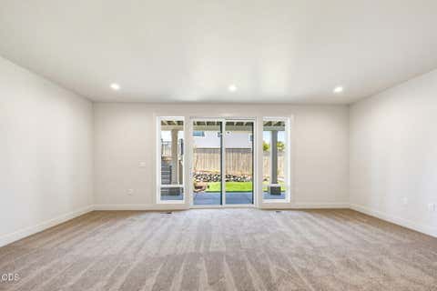 Tiny photo for 5609 Fallbrook Lane, Medford, OR 97504 (MLS # 220227270)