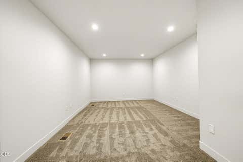 Tiny photo for 5609 Fallbrook Lane, Medford, OR 97504 (MLS # 220227270)