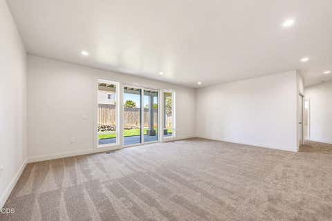 Tiny photo for 5609 Fallbrook Lane, Medford, OR 97504 (MLS # 220227270)