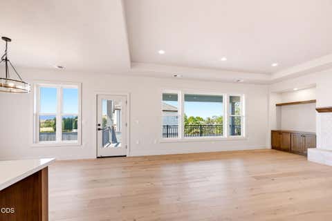 Tiny photo for 5609 Fallbrook Lane, Medford, OR 97504 (MLS # 220227270)