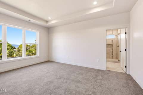 Tiny photo for 5609 Fallbrook Lane, Medford, OR 97504 (MLS # 220227270)