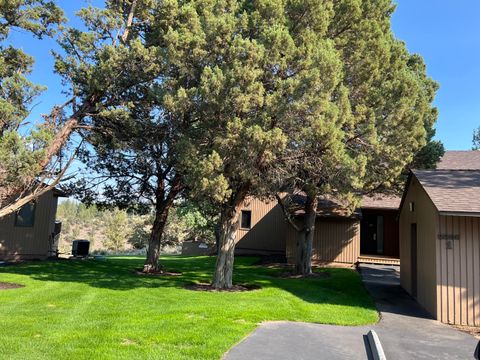 Photo of 2200 Snowgoose Drive #RV1D, Redmond, OR 97756 (MLS # 220219320)