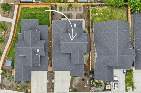 Tiny photo for 20042 SW Sunny Way, Bend, OR 97702 (MLS # 220223235)