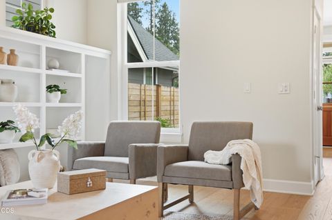 Tiny photo for 20042 SW Sunny Way, Bend, OR 97702 (MLS # 220223235)