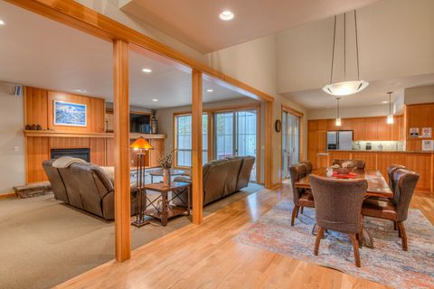 Tiny photo for 57135 Evergreen Loop, Sunriver, OR 97707 (MLS # 220217177)