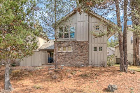 Tiny photo for 57135 Evergreen Loop, Sunriver, OR 97707 (MLS # 220217177)