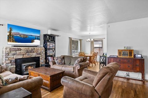 Tiny photo for 442 NE Baker Drive, Grants Pass, OR 97526 (MLS # 220216960)