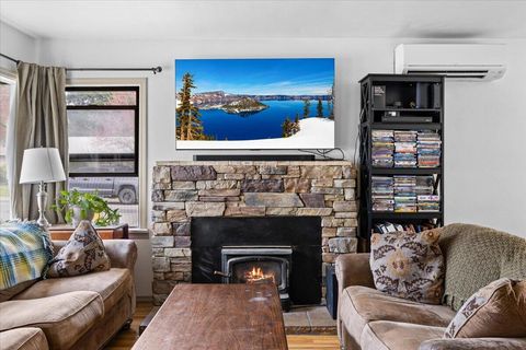 Tiny photo for 442 NE Baker Drive, Grants Pass, OR 97526 (MLS # 220216960)