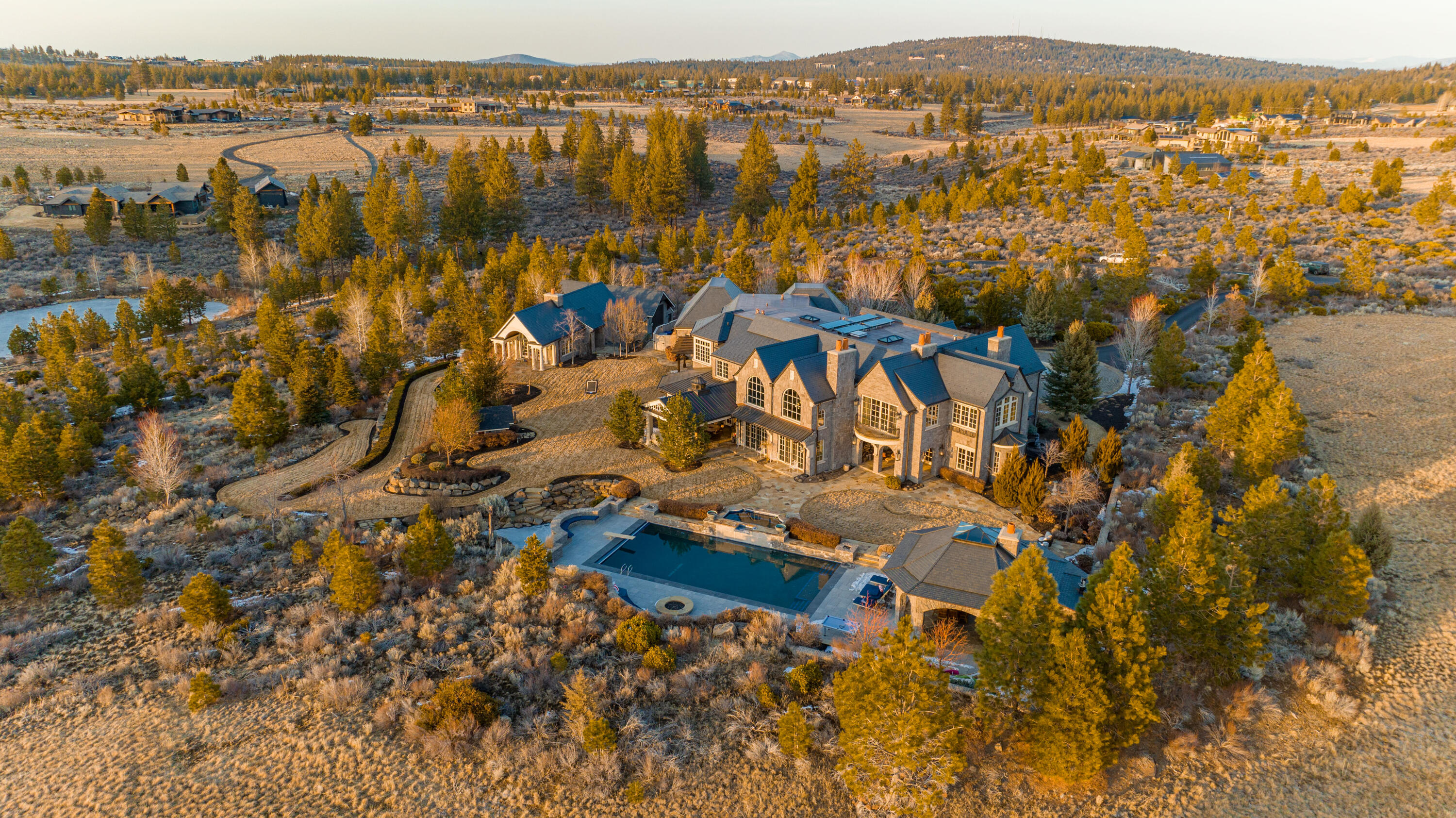 The Highlands at Broken Top - Residential