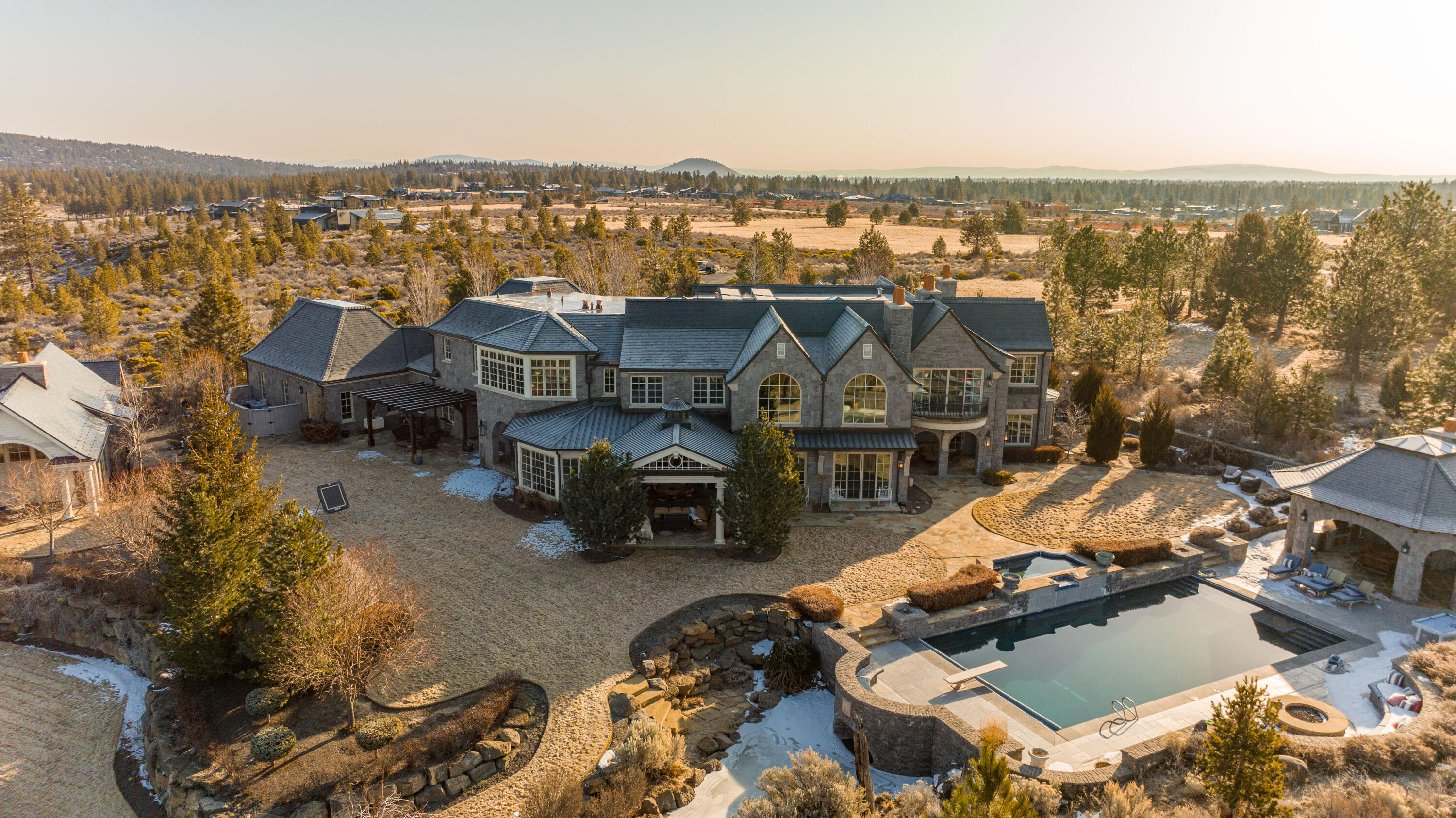 The Highlands at Broken Top - Residential