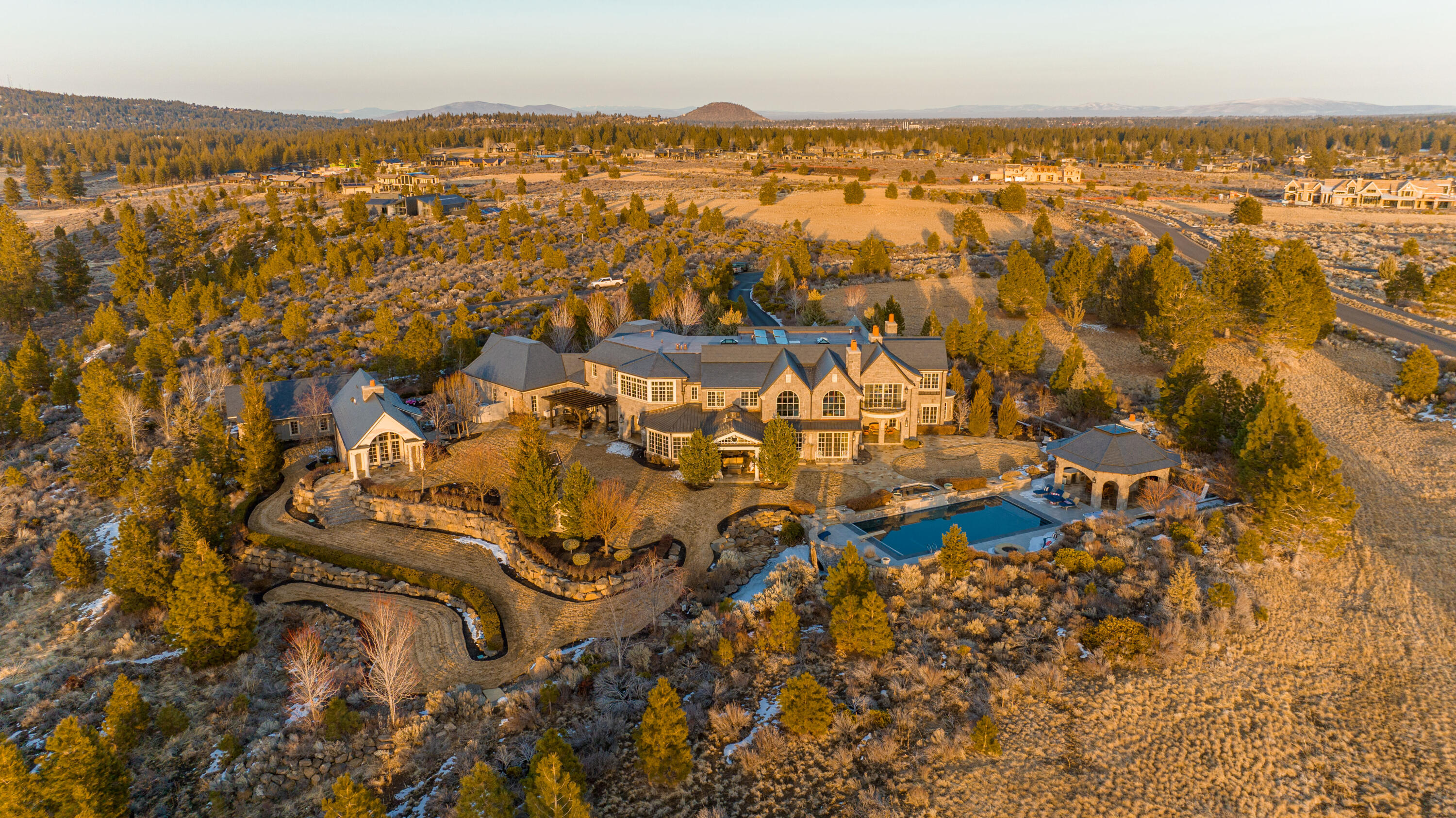 The Highlands at Broken Top - Residential