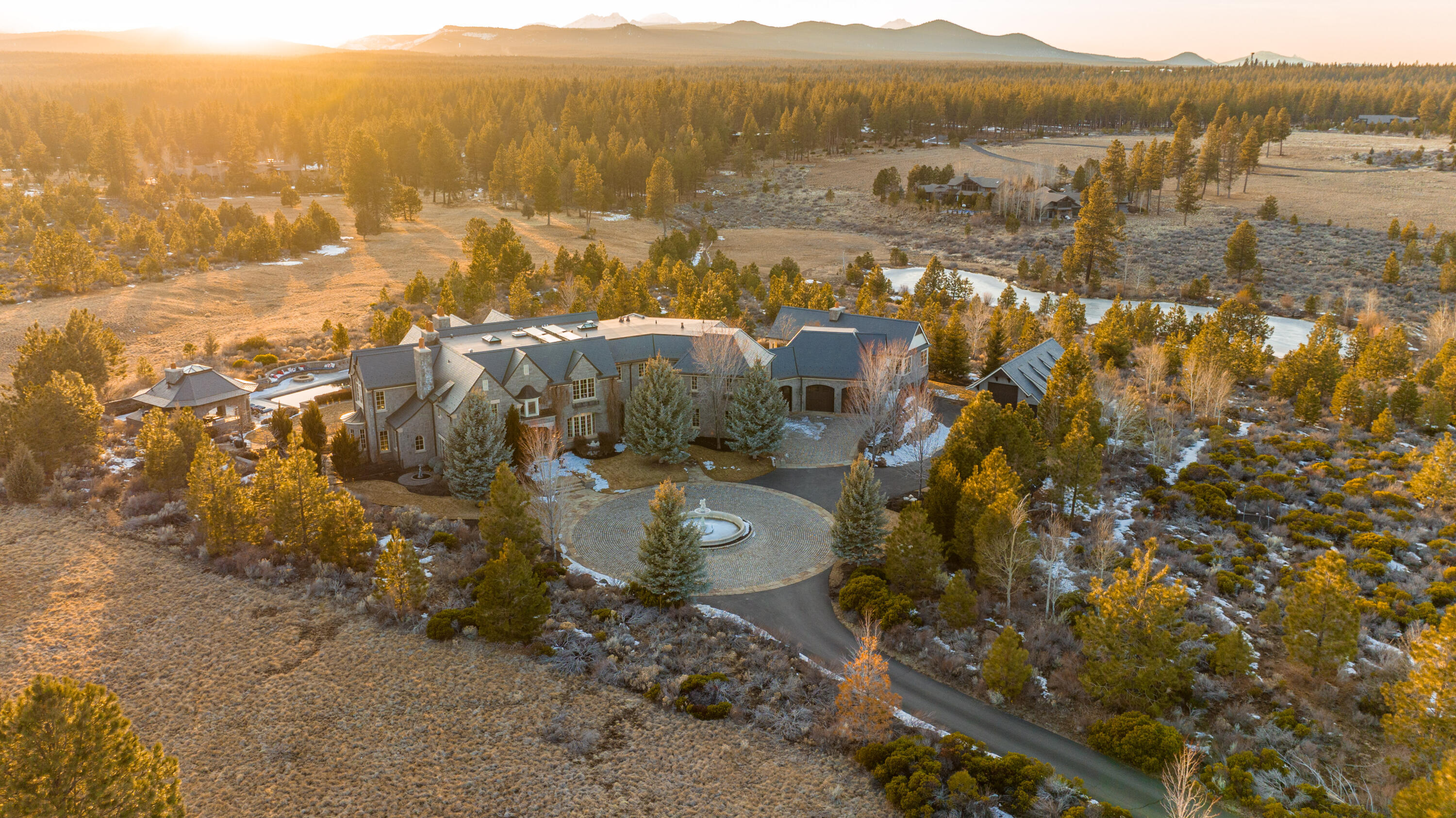 The Highlands at Broken Top - Residential