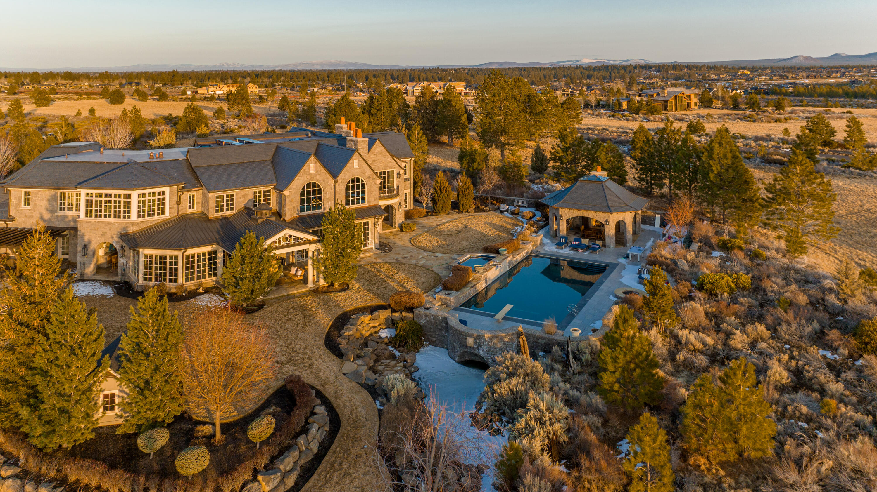 The Highlands at Broken Top - Residential