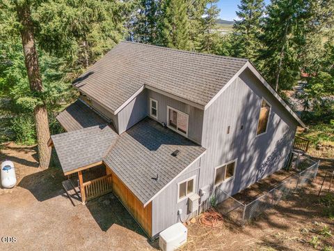 Tiny photo for 27458 Rocky Point Road, Klamath Falls, OR 97601 (MLS # 220223851)