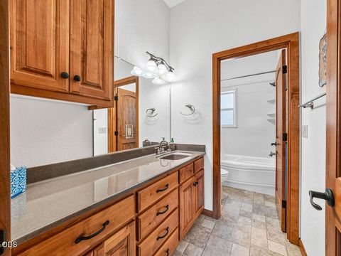 Tiny photo for 27458 Rocky Point Road, Klamath Falls, OR 97601 (MLS # 220223851)