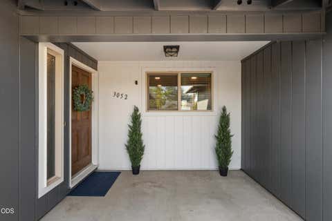 Tiny photo for 3052 Crystal Mountain Avenue, Medford, OR 97504 (MLS # 220227474)