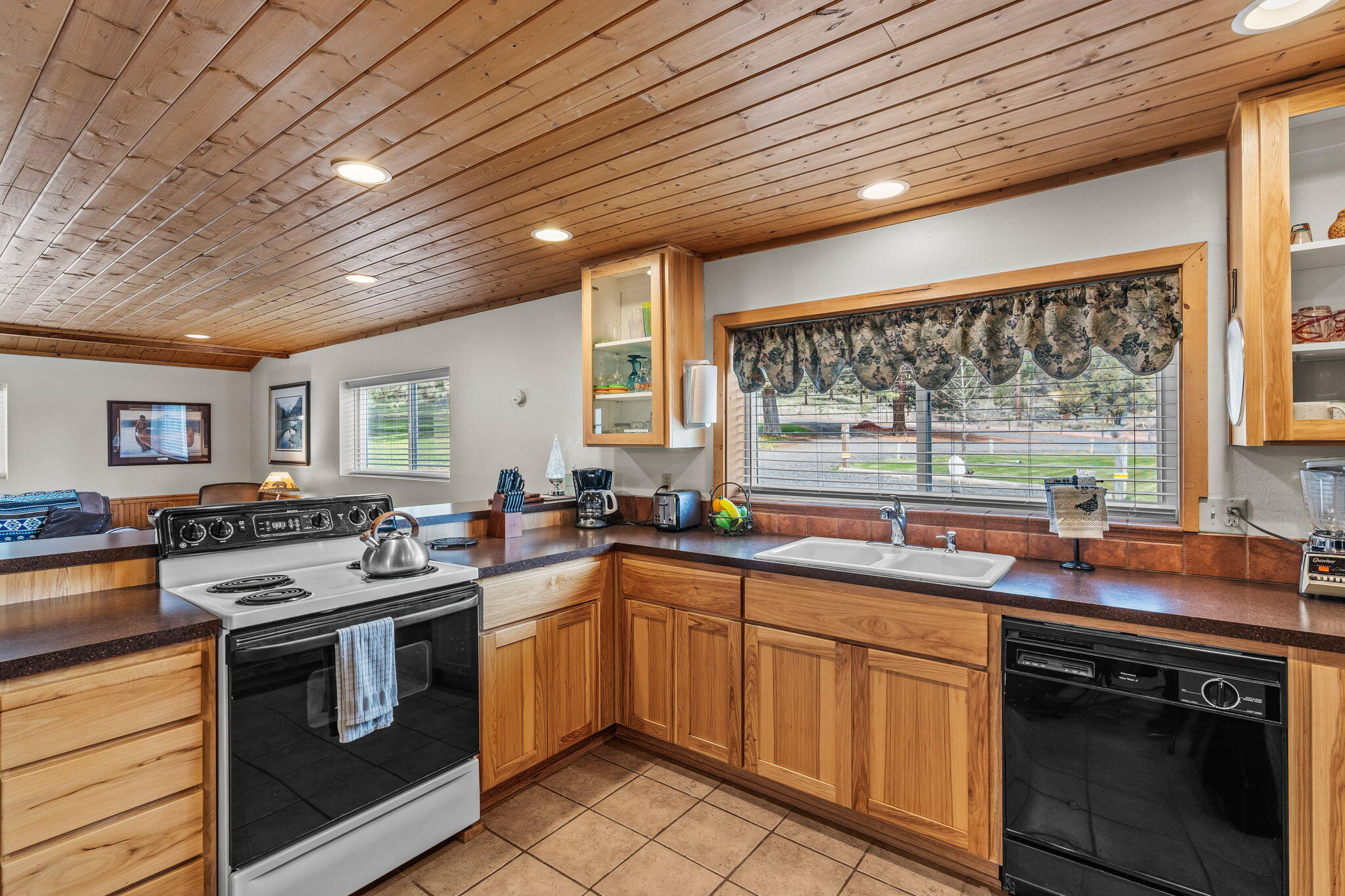 Panoramic View Est - Residential