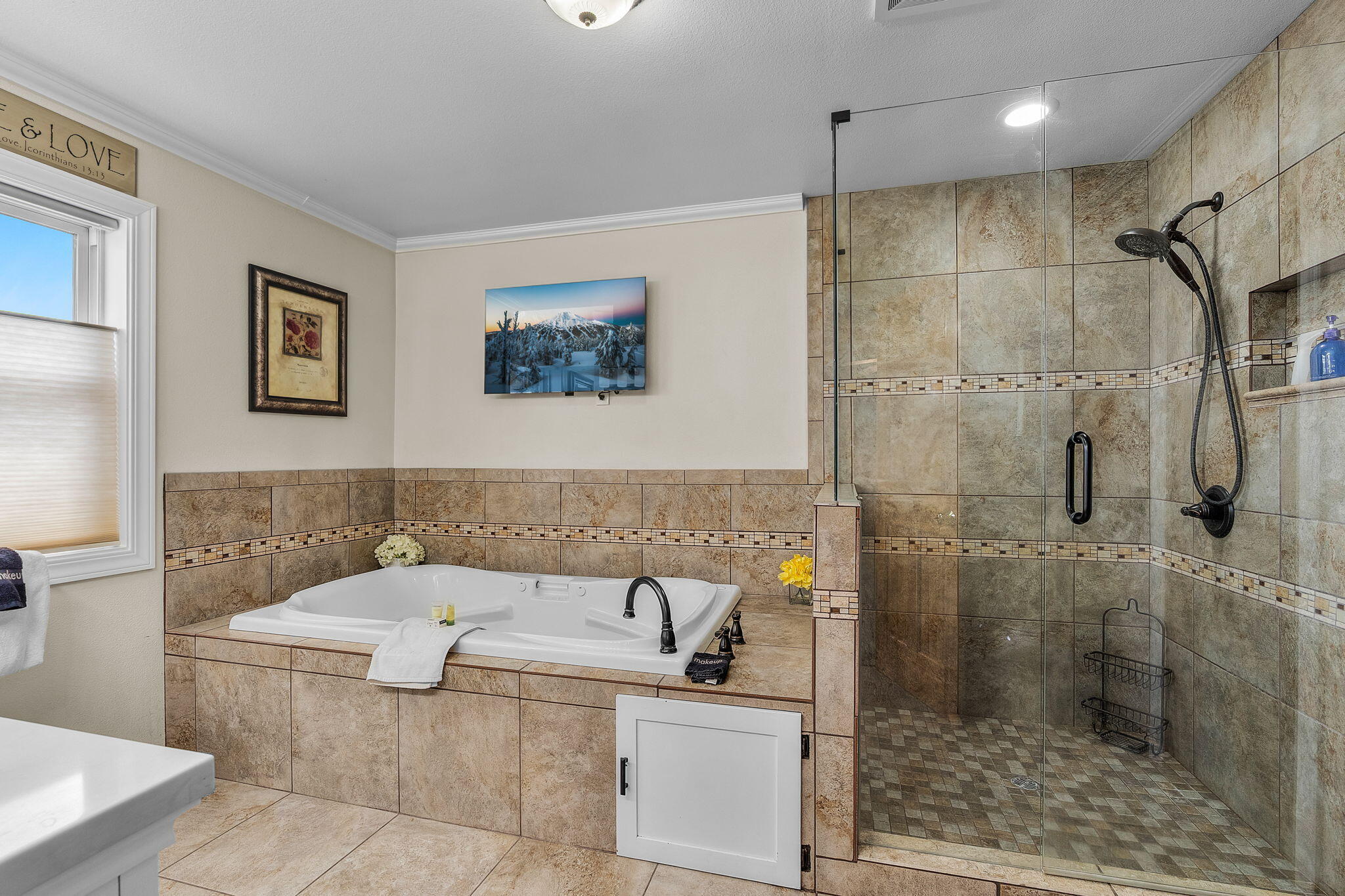 Panoramic View Est - Residential