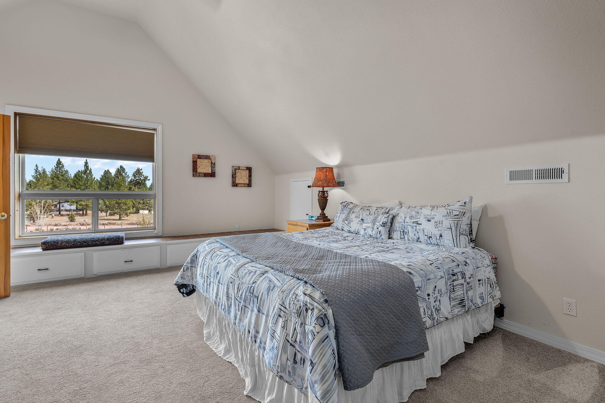 Panoramic View Est - Residential