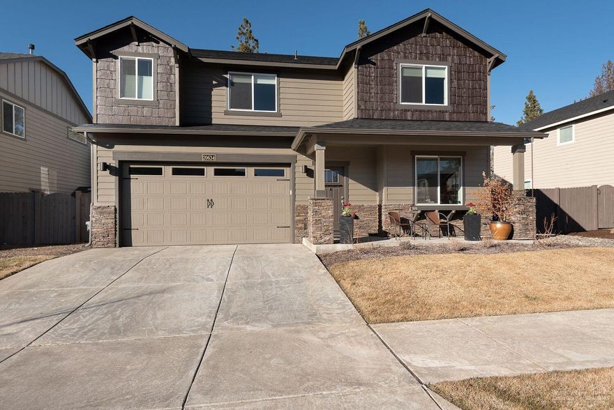 Better than new and barely lived in.&nbsp; Newly landscaped with covered overhang spacious lot that backs to the green space for added privacy.&nbsp; Office on the main floor. Great room with gas fireplace. Kitchen has stainless steel appliances, quartz counter tops with eating bar. Large pantry space for added storage. Master suite with added shelving in the walk-in closet, double vanity and soaking tub. Flexible space upstairs with a 4th bedroom or bonus room. This home lives large and move in ready!<br>