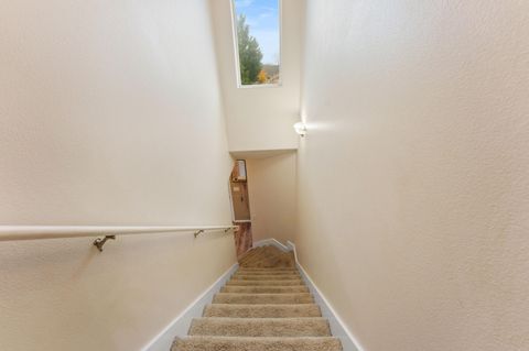 Tiny photo for 1448 NE Jennifer Way, Grants Pass, OR 97526 (MLS # 220212171)