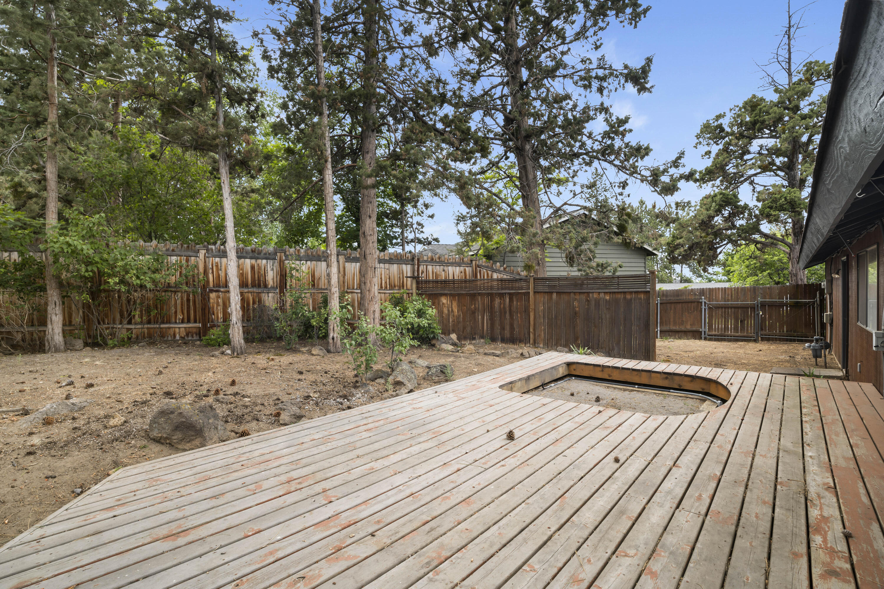 Edgecliff - Residential