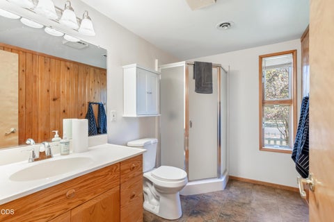 Tiny photo for 305 W Washington Avenue, Sisters, OR 97759 (MLS # 220229749)
