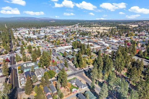 Tiny photo for 305 W Washington Avenue, Sisters, OR 97759 (MLS # 220229749)