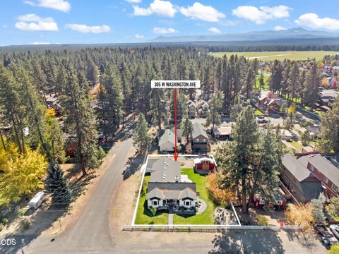 Tiny photo for 305 W Washington Avenue, Sisters, OR 97759 (MLS # 220229749)