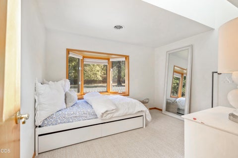 Tiny photo for 305 W Washington Avenue, Sisters, OR 97759 (MLS # 220229749)