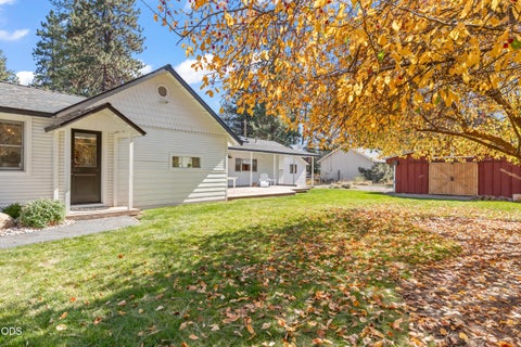 Tiny photo for 305 W Washington Avenue, Sisters, OR 97759 (MLS # 220229749)