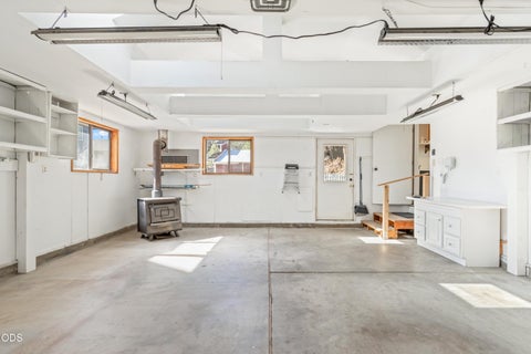Tiny photo for 305 W Washington Avenue, Sisters, OR 97759 (MLS # 220229749)