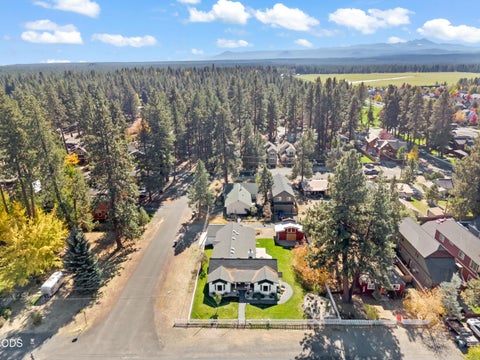 Tiny photo for 305 W Washington Avenue, Sisters, OR 97759 (MLS # 220229749)