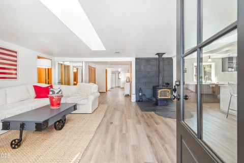 Tiny photo for 305 W Washington Avenue, Sisters, OR 97759 (MLS # 220229749)