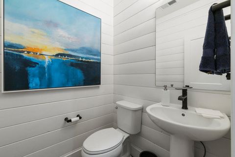 Tiny photo for 5722 Engleman Spruce Way, Klamath Falls, OR 97601 (MLS # 220215630)