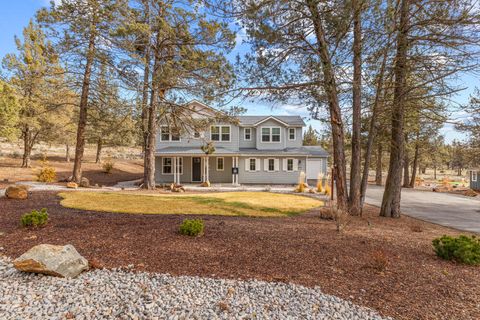 Tiny photo for 5722 Engleman Spruce Way, Klamath Falls, OR 97601 (MLS # 220215630)